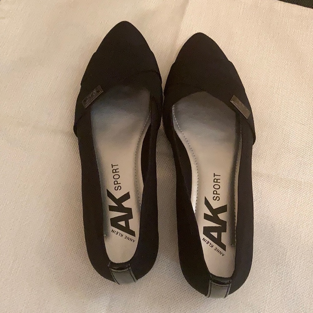 Black AnneKlein sport dress shoe